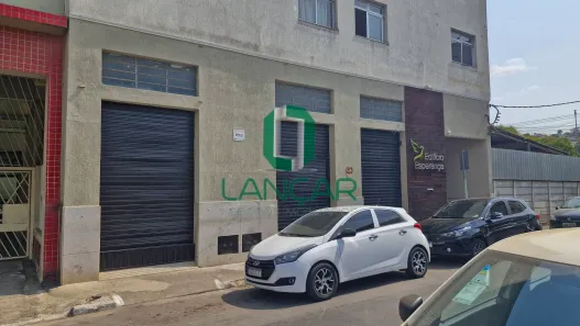 Loja / Salão / Ponto Comercial para alugar, 180m² no Centro, Vespasiano