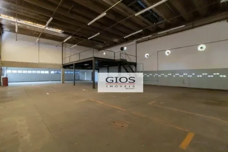 Galpão / Depósito / Armazém para alugar, 2000m² no Jardim Regina Alice, Barueri