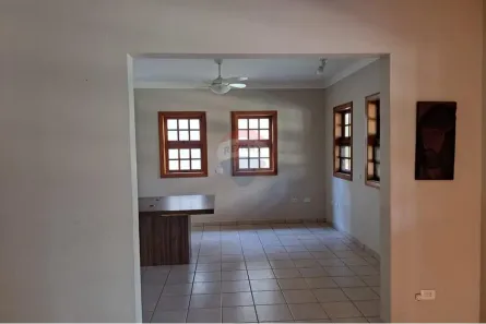Fazenda / Sítio / Chácara com 3 Quartos para alugar, 325m² no Recanto Jatobá, Americana