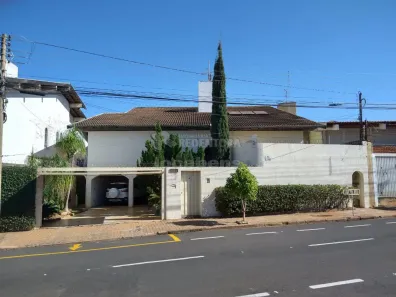 Sobrado com 3 Quartos para alugar, 750m² no Vila São José, São José do Rio Preto