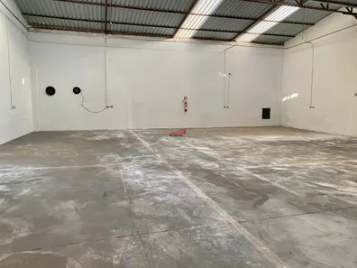 Galpão / Depósito / Armazém à venda, 450m² no Vau Açu, Viçosa
