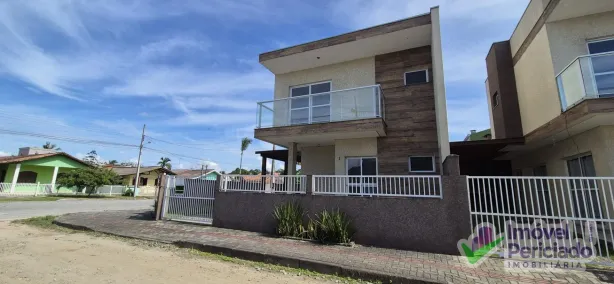 Sobrado com 3 Quartos à venda, 101m² no Cambijú, Itapoá