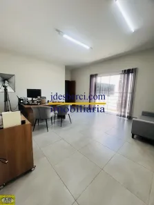 Conjunto Comercial / Sala para alugar, 24m² no Centro, Holambra