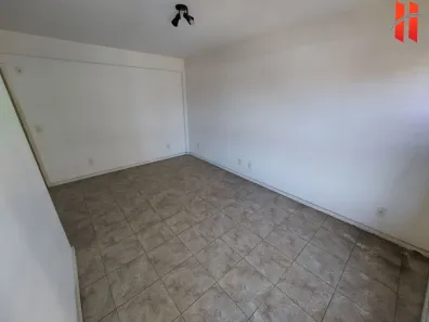 Conjunto Comercial / Sala para alugar, 28m² no Jardim Vinte e Cinco de Agosto, Duque de Caxias