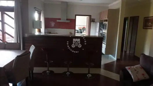 Fazenda / Sítio / Chácara com 3 Quartos à venda, 225m² no Monterrey, Louveira