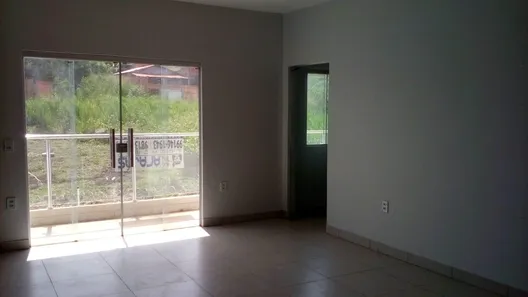 Galpão / Depósito / Armazém com 4 Quartos para alugar, 750m² no , Parauapebas