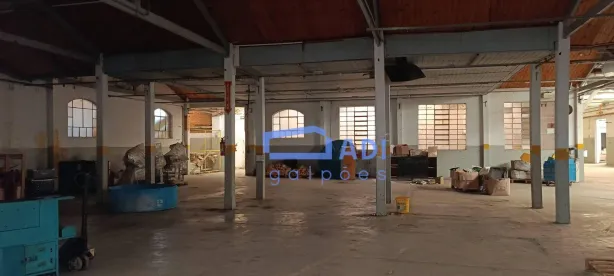 Galpão / Depósito / Armazém para venda ou aluguel, 3900m² no Vila Sul Americana, Carapicuíba