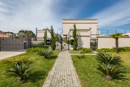 Sobrado com 3 Quartos para alugar, 157m² no Jardim Social, Curitiba