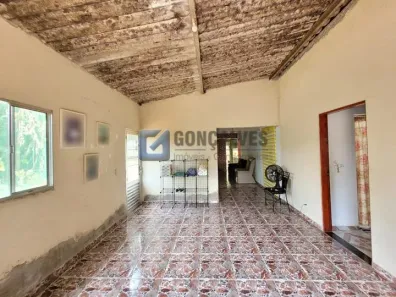 Fazenda / Sítio / Chácara com 3 Quartos à venda, 450m² no Pouso Alegre, Ribeirão Pires