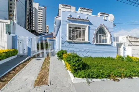 Casa Comercial para alugar, 110m² no Cristo Rei, Curitiba