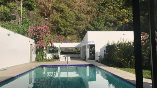 Casa com 4 Quartos à venda, 400m² no Castelanea, Petrópolis