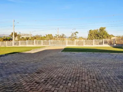 Fazenda / Sítio / Chácara com 4 Quartos à venda, 2500m² no Taguatinga Centro, Brasília
