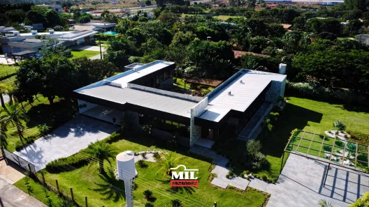 Casa de Condomínio com 3 Quartos à venda, 351m² no , Hidrolândia