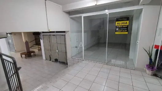 Conjunto Comercial / Sala para alugar, 24m² no Centro, Toledo
