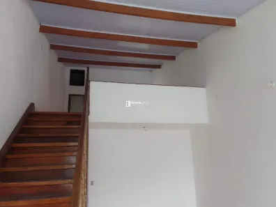 Loja / Salão / Ponto Comercial para alugar, 60m² no Centro, Itapecerica da Serra