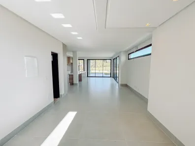Casa de Condomínio com 4 Quartos à venda, 220m² no Jardins Nápoles, Senador Canedo