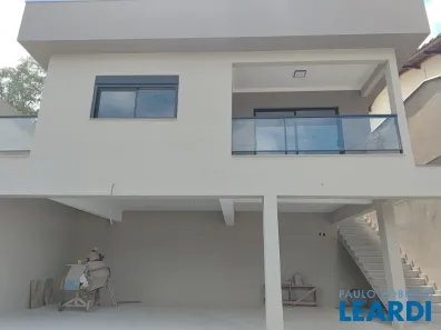 Sobrado com 3 Quartos à venda, 167m² no Residencial São Bernardo, Poços de Caldas