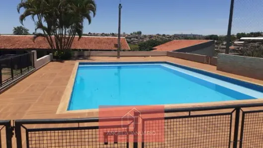 Fazenda / Sítio / Chácara com 4 Quartos à venda, 200m² no Jardim Silvino, Cambé