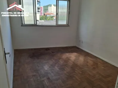 Apartamento com 2 Quartos para alugar, 68m² no Centro, Niterói