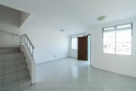 Sobrado com 3 Quartos à venda, 106m² no Jardim Alvorada, Campo Largo
