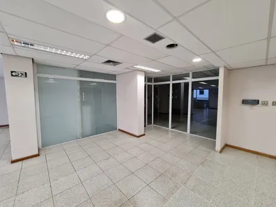 Loja / Salão / Ponto Comercial para alugar, 600m² no Centro, Pouso Alegre