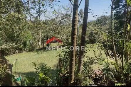 Fazenda / Sítio / Chácara com 3 Quartos à venda, 250m² no Fazenda Vitoria, São Lourenço da Serra