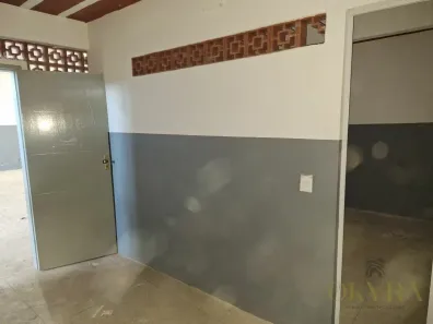 Galpão / Depósito / Armazém para alugar, 228m² no Botafogo, Macaé