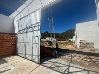 Galpão / Depósito / Armazém para alugar, 200m² no Rio Pequeno, Camboriú