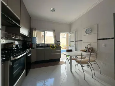Casa de Condomínio com 3 Quartos à venda, 260m² no Parque Esplanada, Votorantim