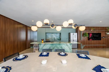 Casa de Condomínio com 4 Quartos à venda, 470m² no , Hidrolândia