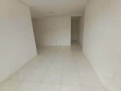 Apartamento com 2 Quartos para alugar, 55m² no Meia Praia, Navegantes