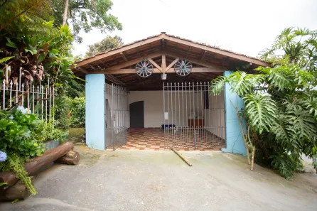 Fazenda / Sítio / Chácara com 8 Quartos à venda, 800m² no Barrinha, São Lourenço da Serra