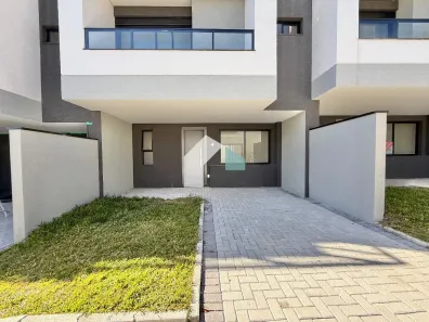 Sobrado com 3 Quartos à venda, 129m² no São Lourenço, Curitiba