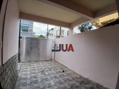 Casa com 2 Quartos para alugar, 84m² no Centro, Nova Iguaçu
