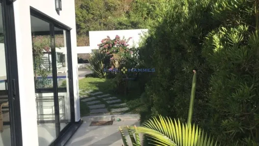 Casa com 4 Quartos à venda, 400m² no Castelanea, Petrópolis
