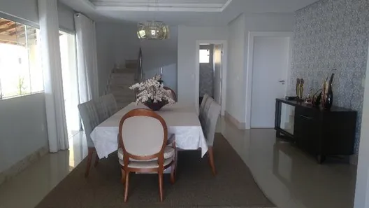 Casa de Condomínio com 4 Quartos à venda, 500m² no Candeias, Vitória da Conquista