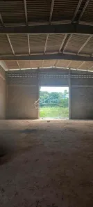 Galpão / Depósito / Armazém para alugar, 720m² no Moreno, Moreno