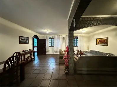 Sobrado com 4 Quartos para venda ou aluguel, 414m² no Vila Júlia, Poá