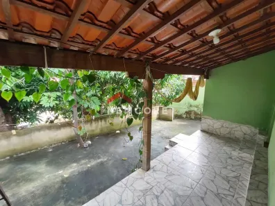 Casa com 3 Quartos à venda, 200m² no Colorado, Contagem
