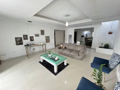 Casa com 3 Quartos à venda, 180m² no Pau Amarelo, Paulista