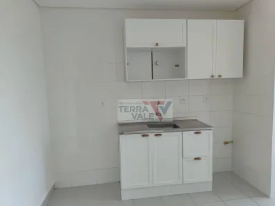 Apartamento com 2 Quartos para alugar, 50m² no Santo Antônio, Lorena