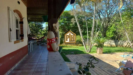 Fazenda / Sítio / Chácara com 3 Quartos para venda ou aluguel, 200m² no Vila Dom Pedro, Atibaia