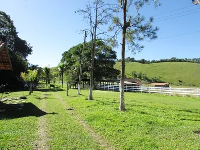 Fazenda / Sítio / Chácara com 7 Quartos à venda, 210200m² no Maraporã, Cachoeiras de Macacu