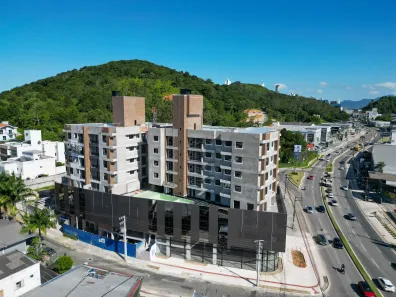 Apartamento com 2 Quartos à venda, 64m² no Praia dos Amores, Balneário Camboriú