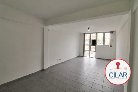 Conjunto Comercial / Sala para alugar, 38m² no Tarumã, Curitiba