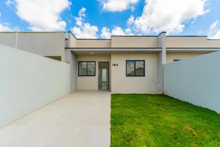 Casa com 2 Quartos à venda, 50m² no Gralha Azul, Fazenda Rio Grande