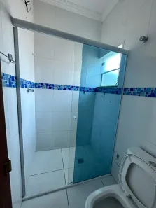 Sobrado com 3 Quartos para alugar, 400m² no Jardim dos Ipês, Suzano