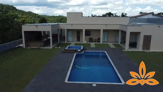 Fazenda / Sítio / Chácara com 2 Quartos à venda, 120m² no Lavorare Arujá, Arujá
