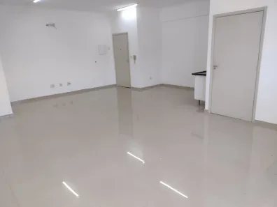 Conjunto Comercial / Sala para alugar, 50m² no Jardim Independência, São Vicente