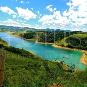 Terreno / Lote / Condomínio à venda, 600m² no Centro, Arujá